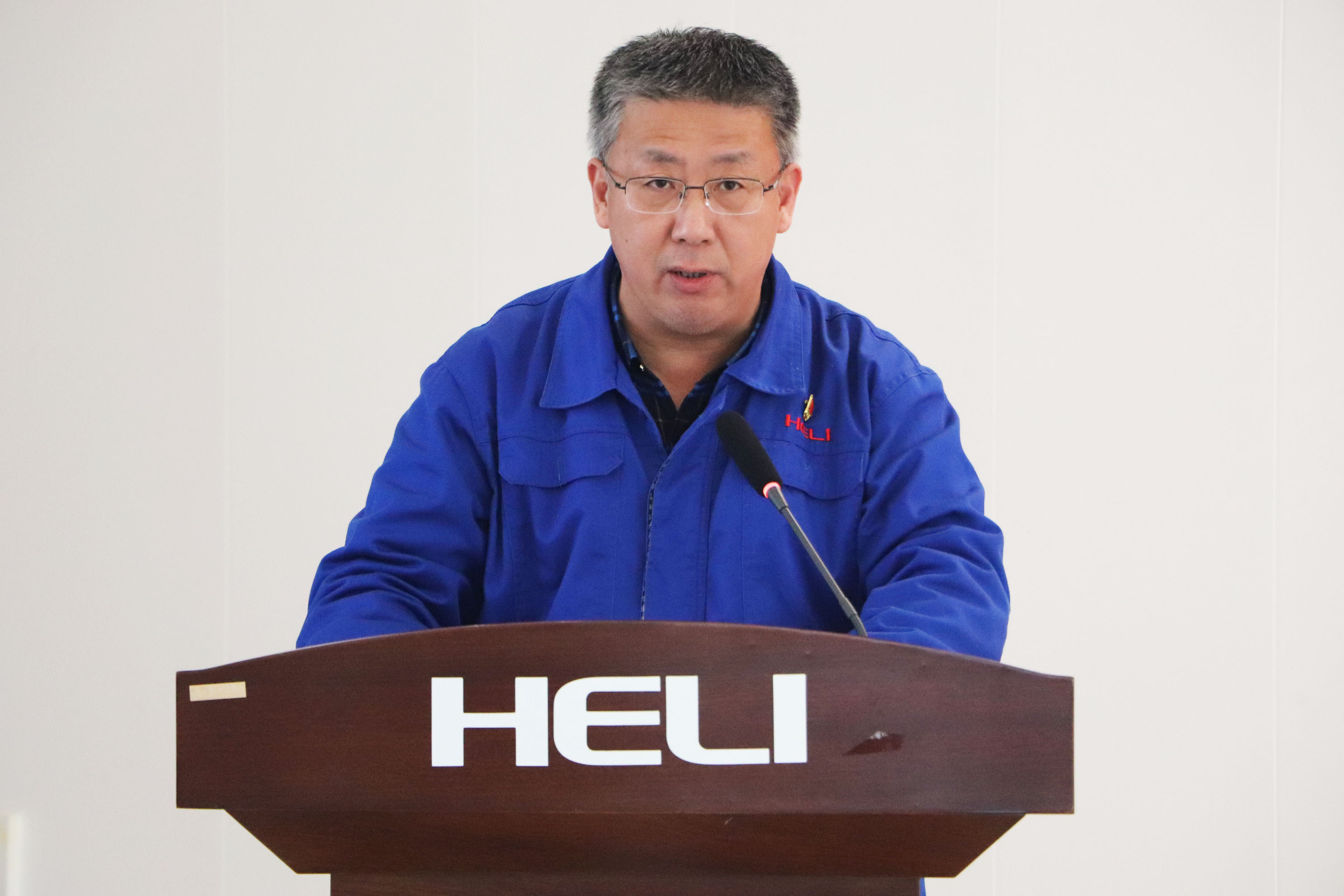 盘锦ca88登录入口官网党委书记、董事长、总经理孙鸿钧作带头讲话02.JPG